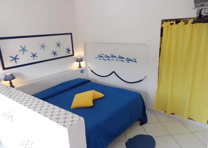 Flavia - Adults Only Bed and breakfast Ponza
