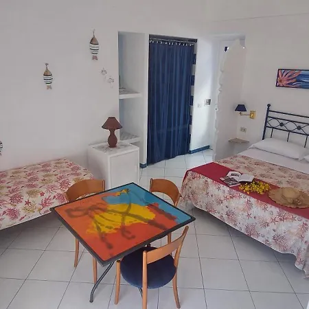Flavia - Adults Only 3* Ponza