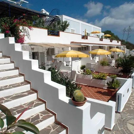 Flavia - Adults Only * Ponza