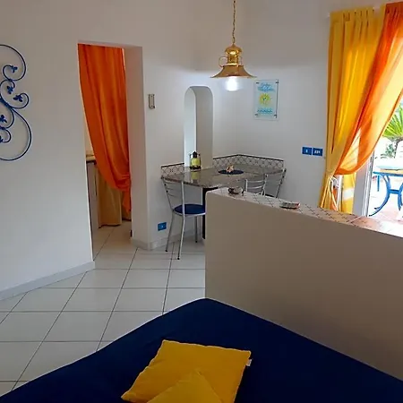 Flavia - Adults Only Bed and breakfast Ponza